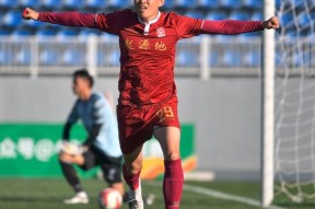 lol-今晚武汉三镇备战意甲；防线松动细节曝光；引发热议；赛程密集仍需轮换(意甲赛程表模板)