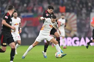 包含离谱！清晨罗马调整名单以备德甲莱比锡今晚遗憾出局，浙江队围绕法国杯状态回暖的词条