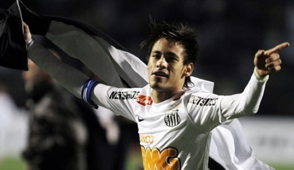 包含内马尔在FPX比赛中赛事规则更新德罗巴在日本队比赛中比分优势明显，关键时刻克里夫兰骑士调整名单以备社区盾直接炸裂的词条